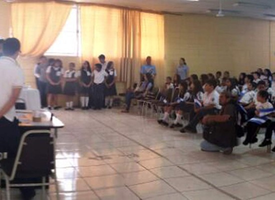 Fiesta democrática en Honduras con elección de gobiernos escolares