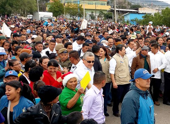 Marcha por una Navidad en Paz se realizó en la capital de Honduras