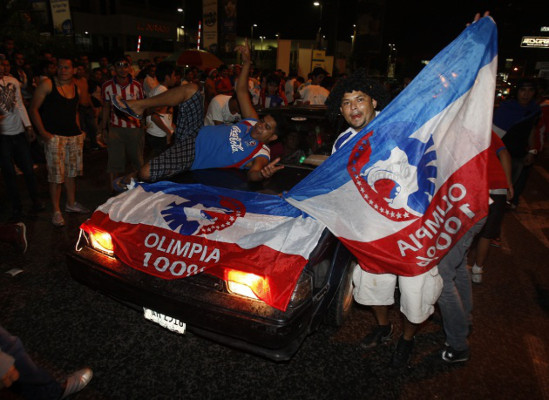 Los festejos del Olimpia por el título 25 en imágenes