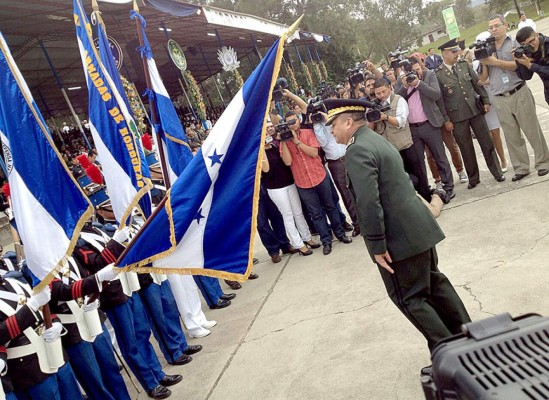 Honduras: Oficializan retiro de Julián Pacheco