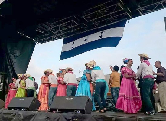 Así celebraron hondureños en el mundo el 193 años de Independencia