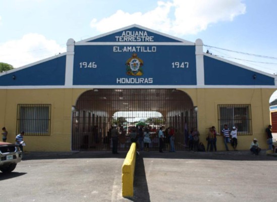 Recaudación aduanera refleja desfase del 8%