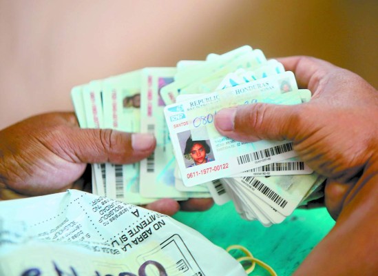 Dos comisiones adicionales van para el Registro Nacional de las Personas