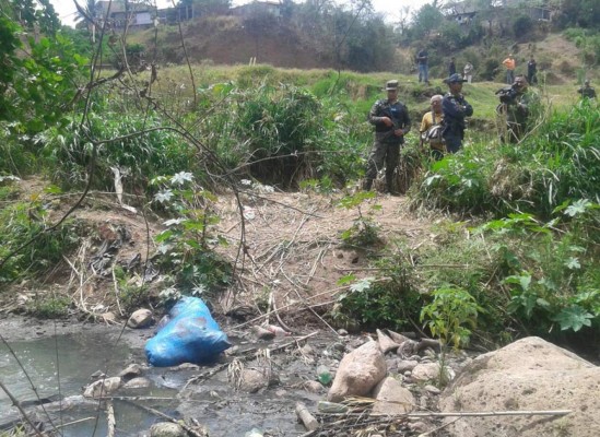 Hallan cadáver encostalado al oriente de la capital de Honduras