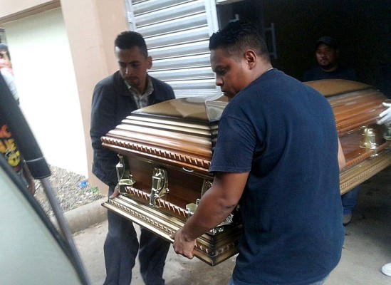 Motociclista muere atropellado por hijo de Mauricio Villeda