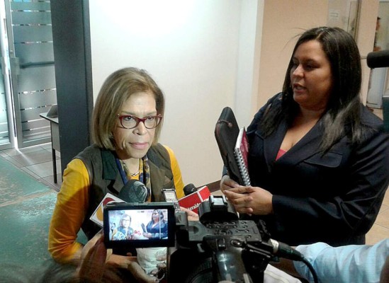 Comparece exministra hondureña en audiencia inicial