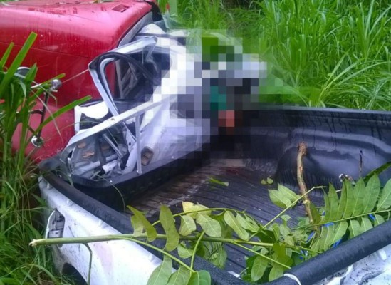 Impactantes imágenes de fatal choque en carretera al occidente de Honduras