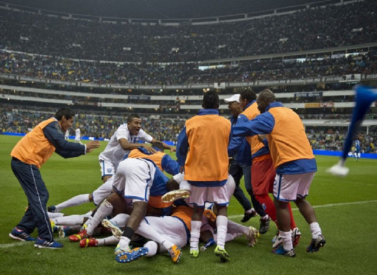 Fotos del camino y clasificación de Honduras a Brasil 2014