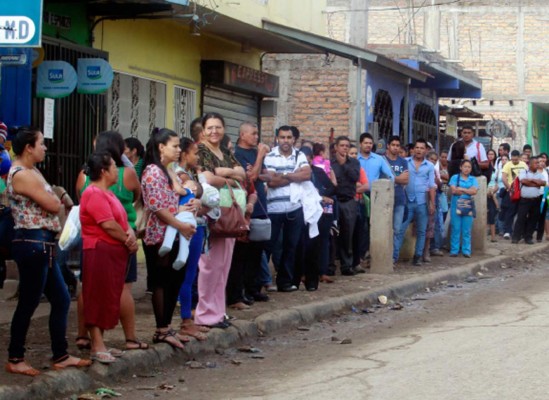 A medio vapor operó transporte en la Quezada