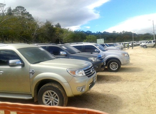 Honduras: Inicia subasta pública de vehículos