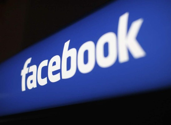 Facebook hace cambios en su línea de tiempo