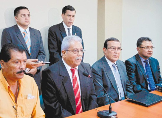 CAH y claustros amplían plazo para candidatos