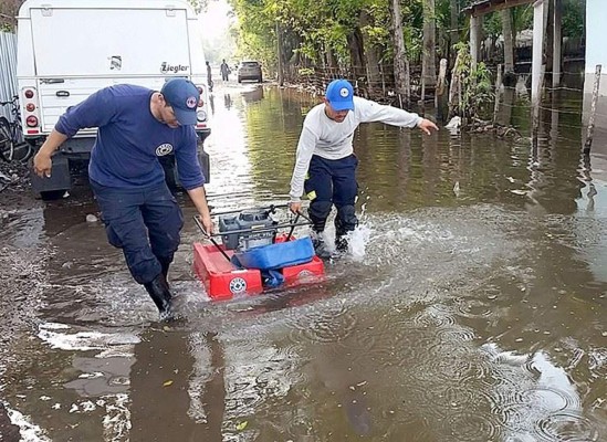 Honduras: Declararán inhabitables zonas más afectadas por marejadas