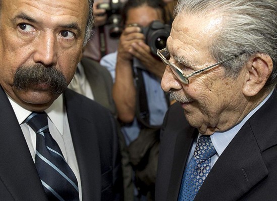 Asesinan a abogado defensor de exdictador