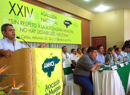 Gobierno de Honduras adeuda transferencias a 98 municipios