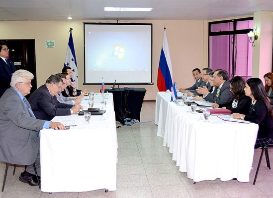 Honduras fortalece lazos con Rusia