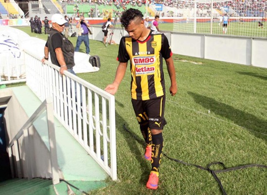 Tres partidos de suspensión para Mario Martínez