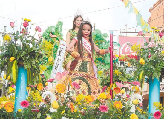 Honduras: Danlidenses despiden por todo lo alto la Fiesta del Maíz 2015