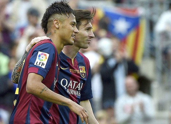 Barcelona empata con doblete de Messi