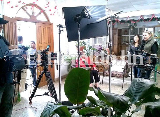 América Ferrera graba documental en La Esperanza