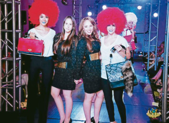 La moda viaja a Roatán