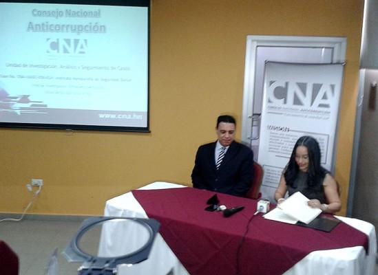 CNA revela nombre de funcionario que se hizo rico con fondos del IHSS