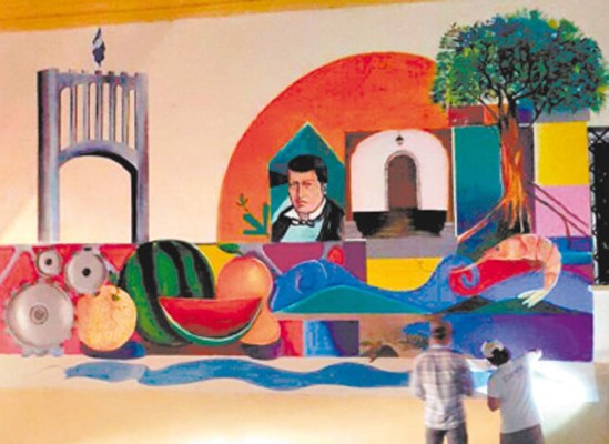 Promueven elaborar coloridos murales por la independencia