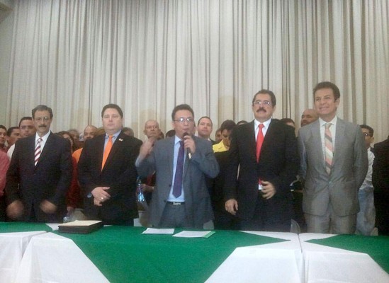 Cuatro partidos de la oposición en Honduras firman acuerdo de unidad