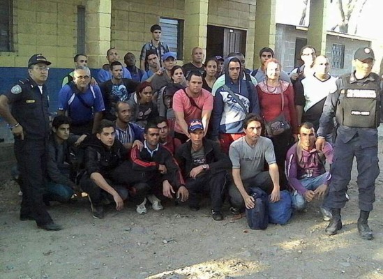 Mas de 300.000 cubanos han pasado por Honduras hacia Estados Unidos en diez años