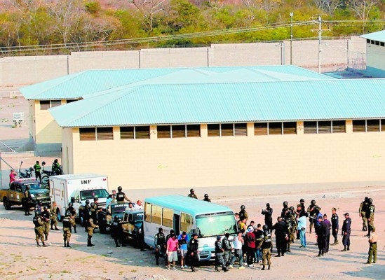 Custodios llevaban armas a 'torones”