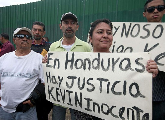 Plantón para exigir liberación de universitario hondureño