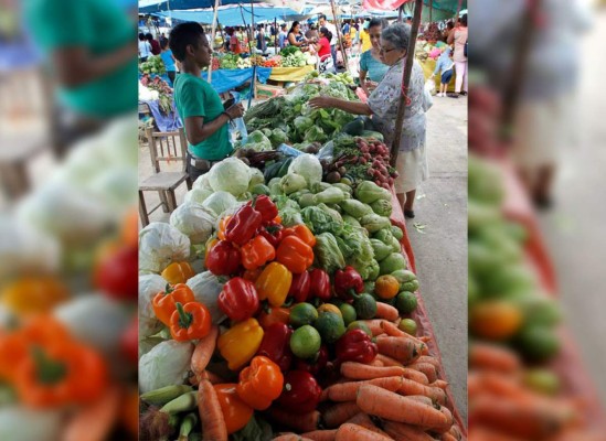 Feria del Agricultor seguirá abierta al público