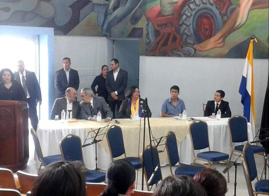 UNAH celebra 57 años de autonomía