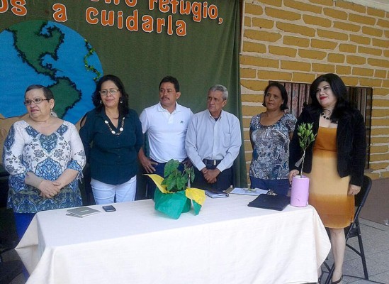 Celebran el Día del Árbol en Honduras