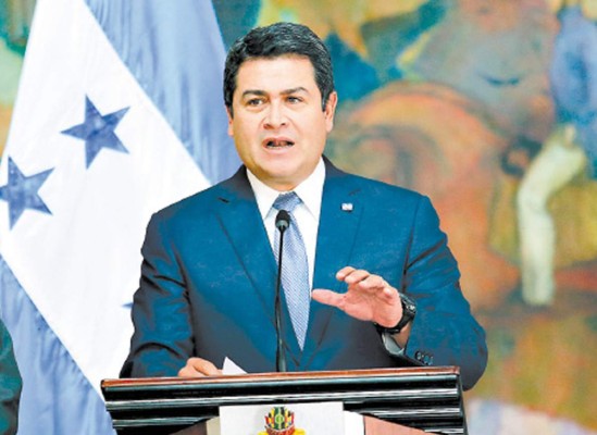 Permítanme trabajar, pide Juan Orlando Hernández