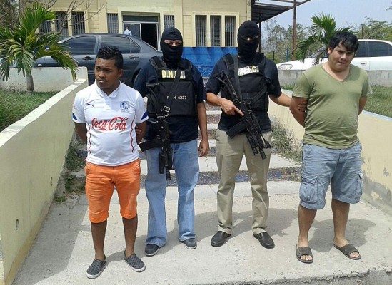 Desarticulan banda de falsificadores de documentos