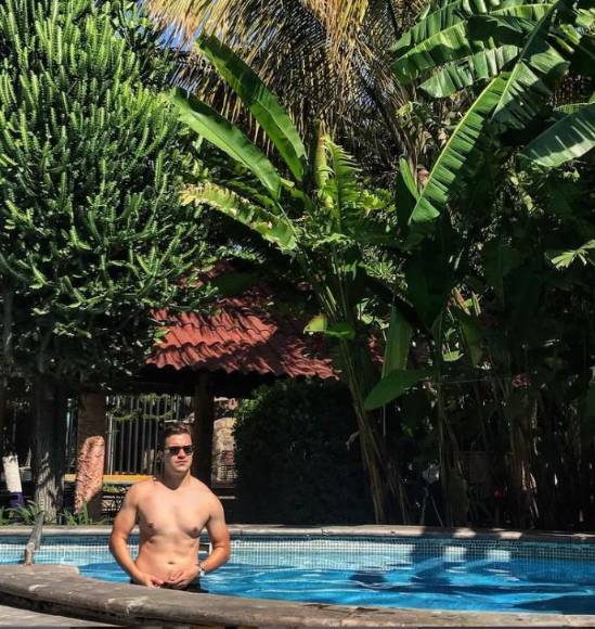 Daniel Arellano, el violinista de Nodal que dejó flechadas a las hondureñas