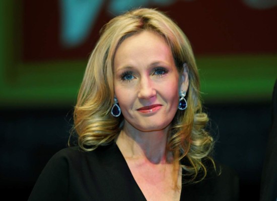 Harry Potter regresa en cuento de Rowling