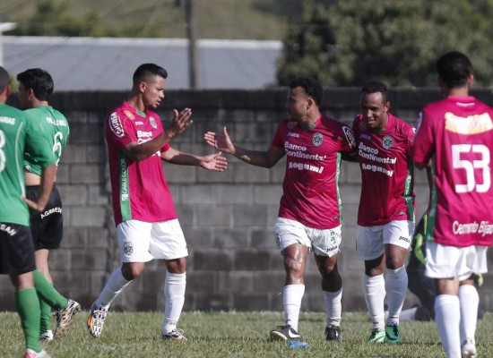 Marathón avanza con polémica ante el Real Honduras