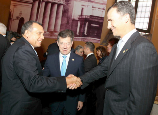Visita del príncipe de Asturias es un espaldarazo al presidente Lobo