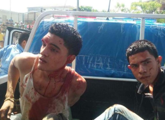 Choloma: Matan a motorista, estrellan camioneta e intentan huir; hay tres detenidos