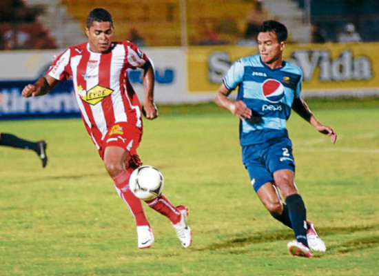 Eddie Hernández hizo justicia y rescata un punto para Motagua