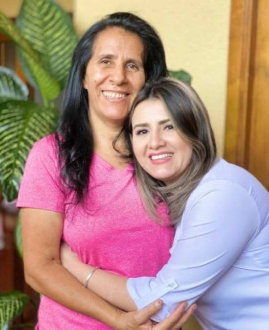 Famosas hondureñas rinden homenaje a sus cariñosas madres