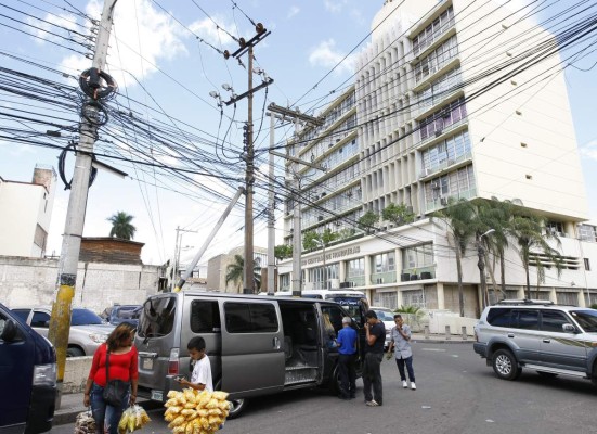 Regularán rutas de buses en el centro de Tegucigalpa