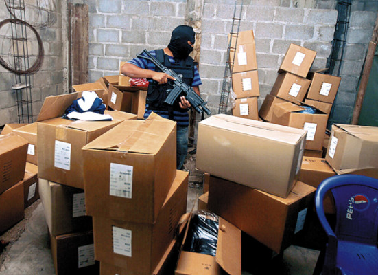 Recuperan mercadería valorada en casi 2 millones