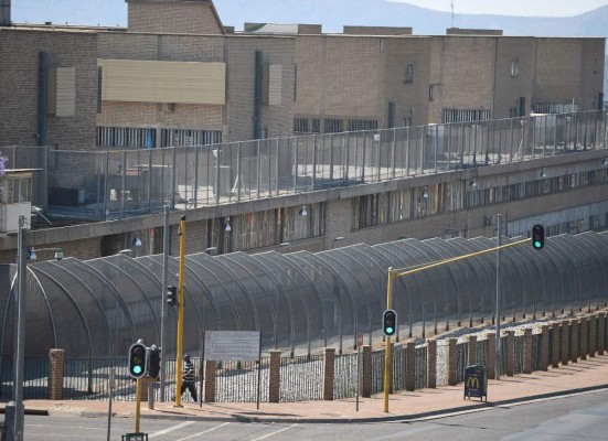 Oscar Pistorius pasará a arresto domiciliario