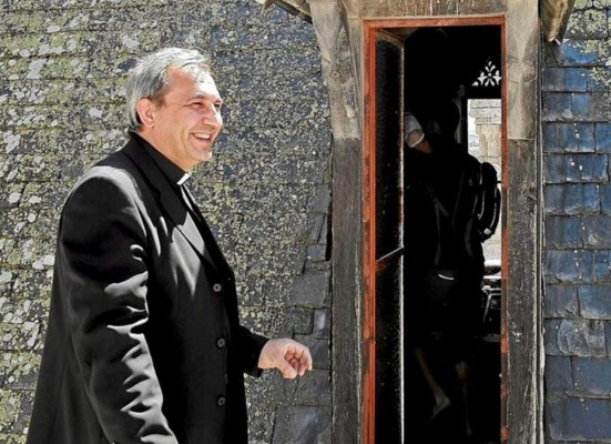 Nuevo escándalo en el Vaticano por filtración de documentos deja dos arrestos&nbsp;&nbsp;