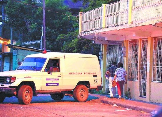 La Ceiba: Dos muertos deja tiroteo en edificio de apartamentos