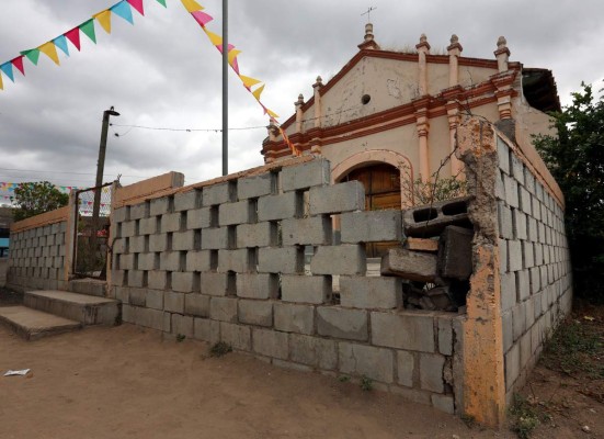Formulan proyecto para iglesia dañada
