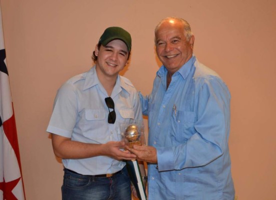 Tribunal extiende orden de juicio civil a hijo de expresidente salvadoreño&nbsp;